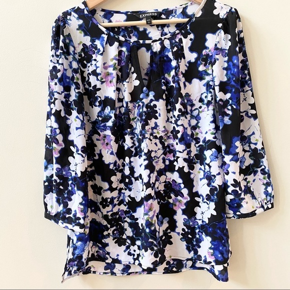 Express Blouse Floral Black White Blue Lavender Small - Picture 1 of 5
